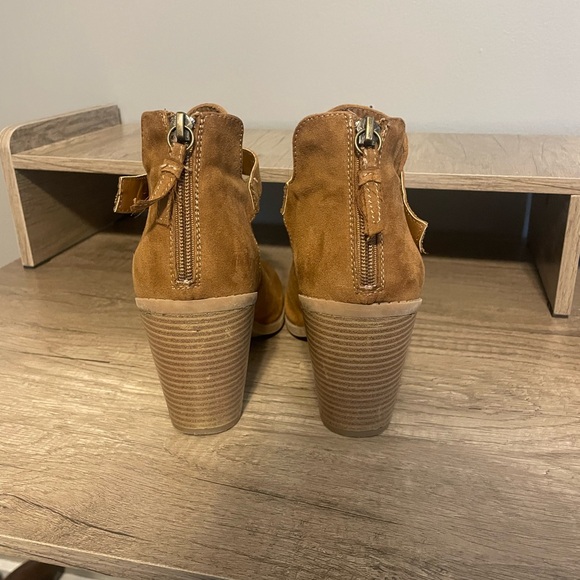 Rampage Brown Suede Ankle Boots - Picture 6 of 8